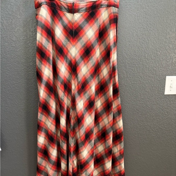 EUC. GAP - a-line/flare Maxi Skirt - Red, Black, White plaid flannel - Picture 12 of 16